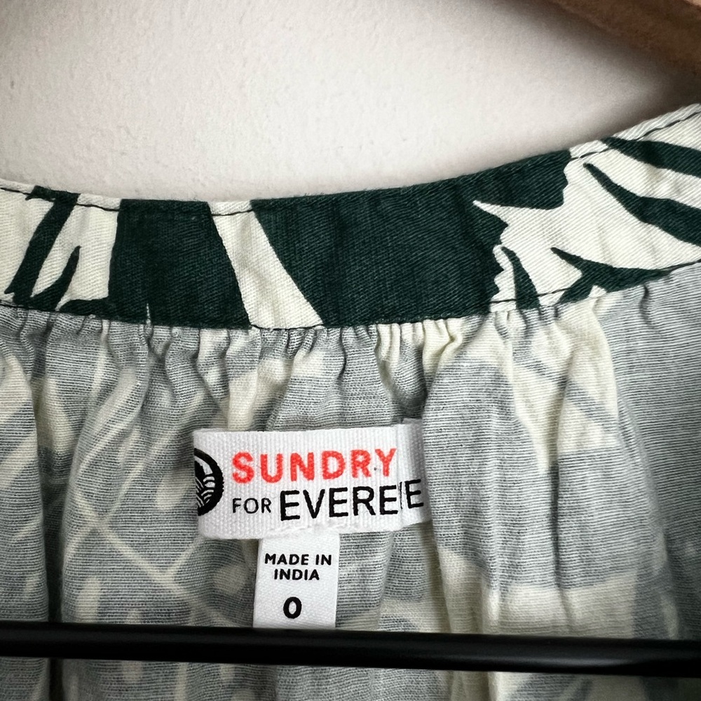 Sundry Green and White Sleeveless V-Neck Sundress - Picture 7 of 10